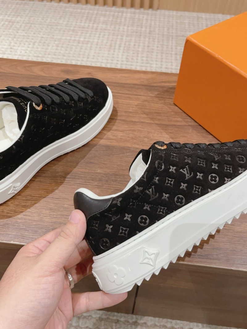 Louis Vuitton Sneakers